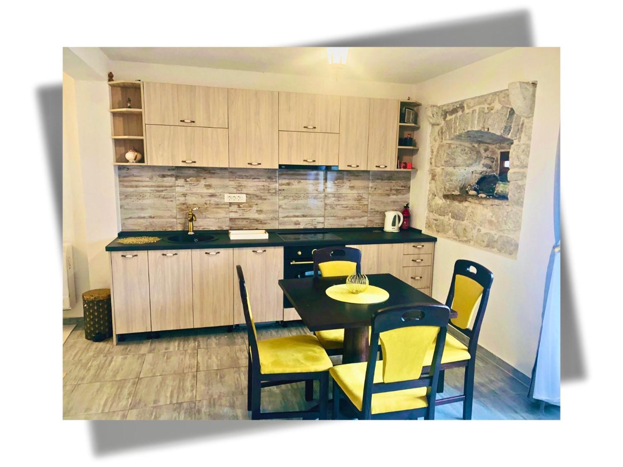 Apartments Djurovic Kotor Ngoại thất bức ảnh
